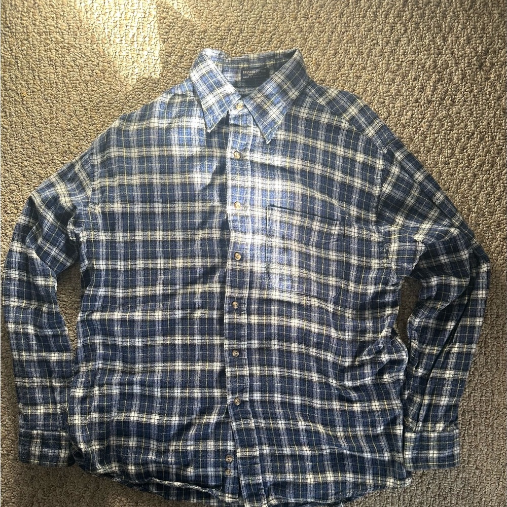 Van Heusen Flannel Plaid Button-Up Shirt Blue Button-Down Collar M 15-15 1/2